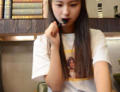 抖音游戏视频小姐姐是谁